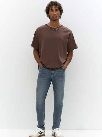 Pull&Bear Slimfit Farkut värissä sininen