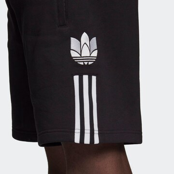 Regular Pantaloni de la ADIDAS ORIGINALS pe negru