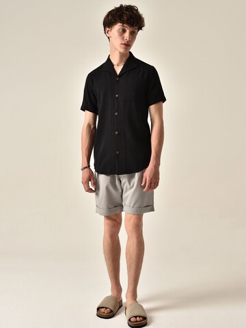 Antioch - Camiseta en negro