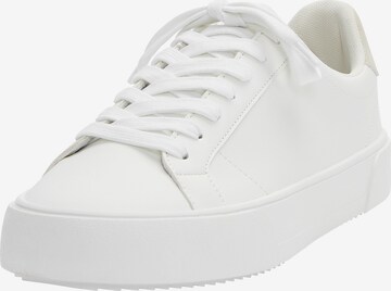 Sneaker bassa di Pull&Bear in bianco: frontale