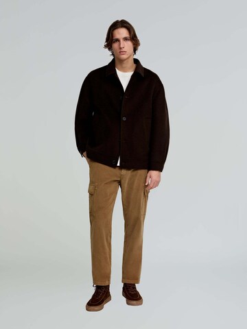 Regular Pantalon cargo Scalpers en marron