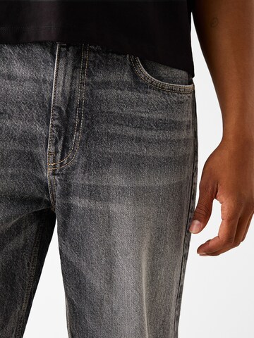 Bershka Regular Jeans in Grey