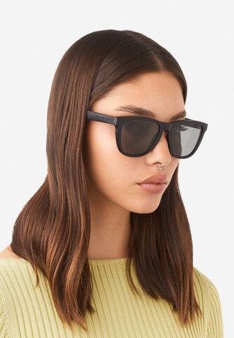 Lunettes de soleil 'One Raw' HAWKERS en noir