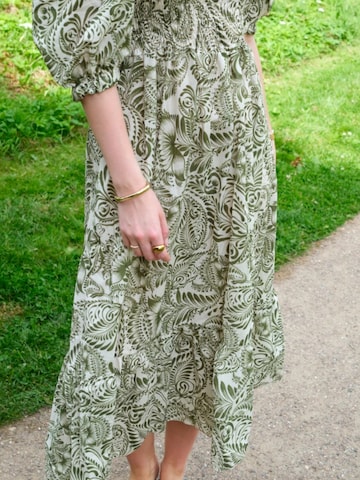 TEESHOPPEN Summer Dress 'Lia' in Green