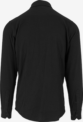 Urban Classics - Ajuste regular Camisa en negro