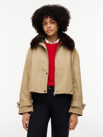 TOMMY HILFIGER Tussenjas in Beige: voorkant
