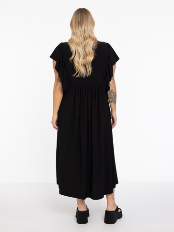 Yoek Dress in Black