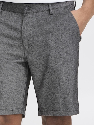 Regular Pantalon chino 'Codie' BLEND en gris