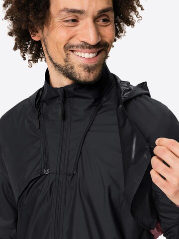 VAUDE Outdoorjacke 'M All Year Moab Light ZO J' in Schwarz