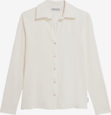 Chemisier 'Nalaannia' ARMEDANGELS en beige : devant