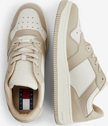 Sneaker low de la Tommy Jeans pe bej