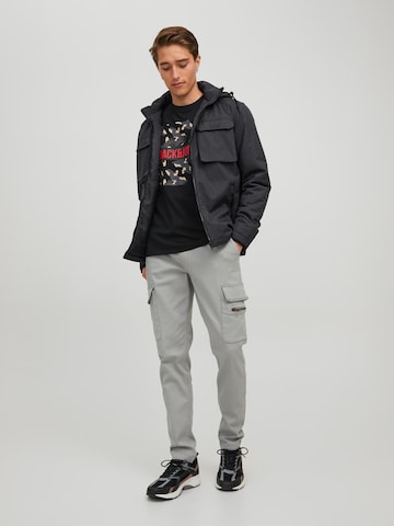 JACK & JONES Kurtka przejściowa 'AXE' w kolorze czarny