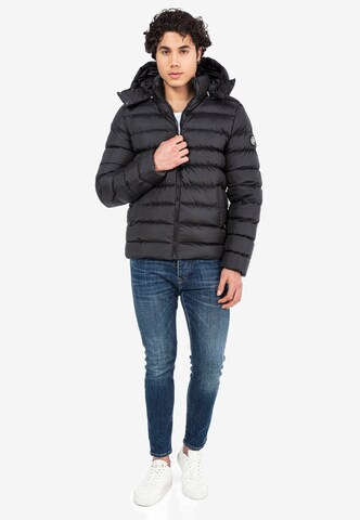 Redbridge Winterjacke in Schwarz