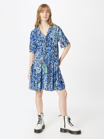 Robe-chemise Warehouse en bleu : devant