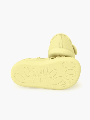 Pisamonas - Zapatos abiertos en amarillo