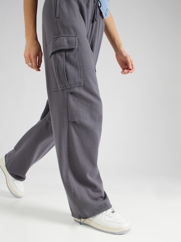 HOLLISTER Loose fit Cargo Pants in Grey