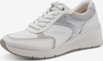 Tamaris Sneakers laag in Wit: voorkant