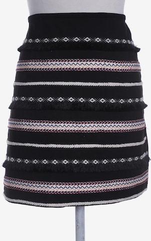 Aprico Skirt in M in Black: front