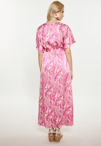 IZIA Платье в Ярко-розовый