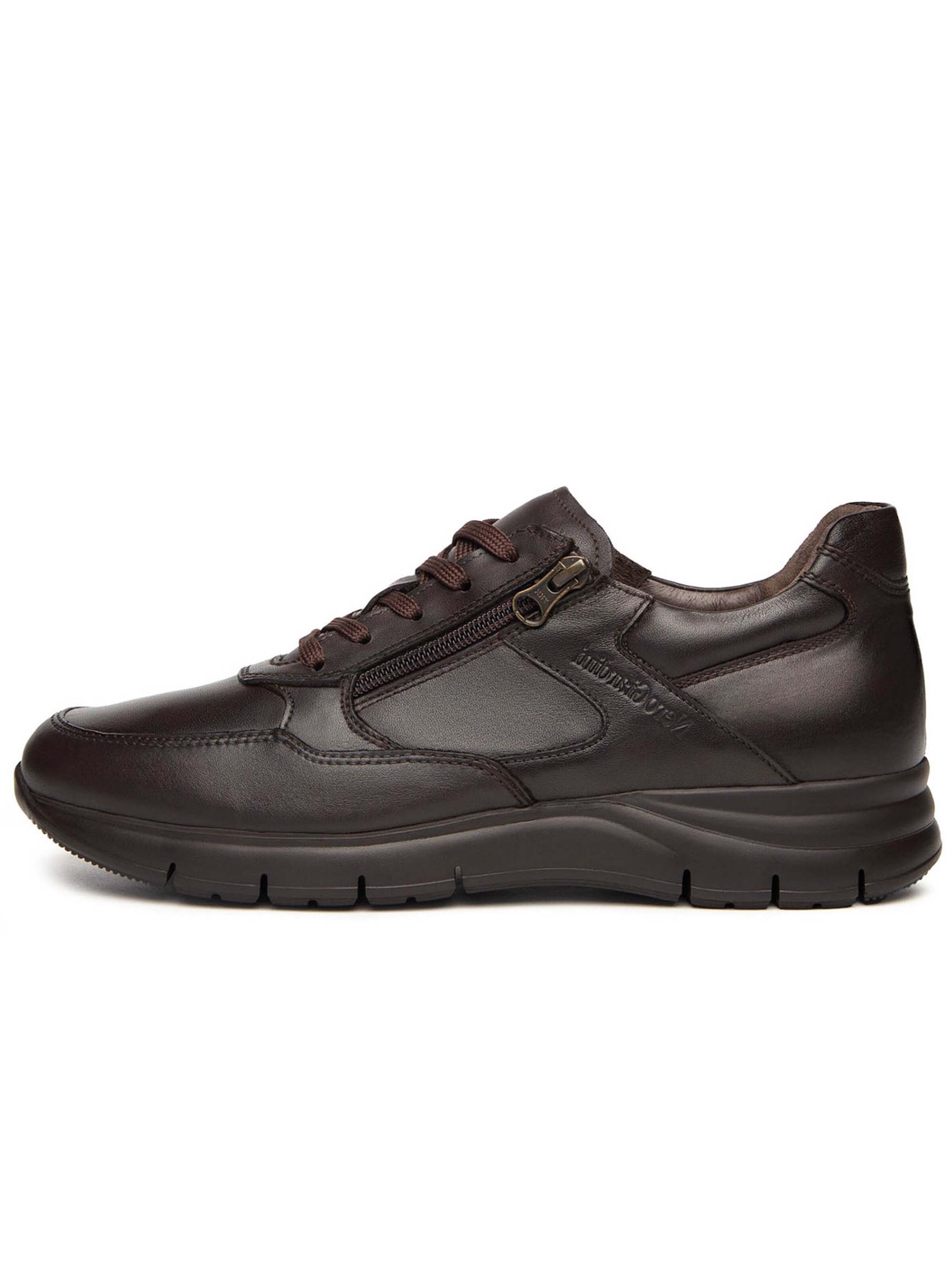 Baskets basses 'Wien' Nero Giardini en marron : devant