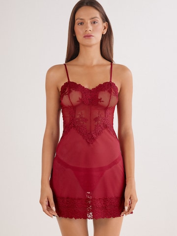 INTIMISSIMI Crotchless Lingerie in Red: front