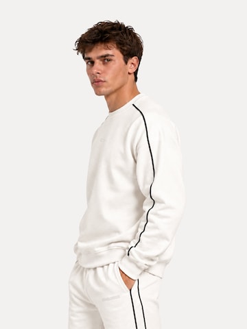 Sweat-shirt 'Brenvaro' Smilodox en beige