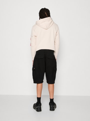 ALPHA INDUSTRIES Loosefit Cargobyxa 'Aircraft' i svart