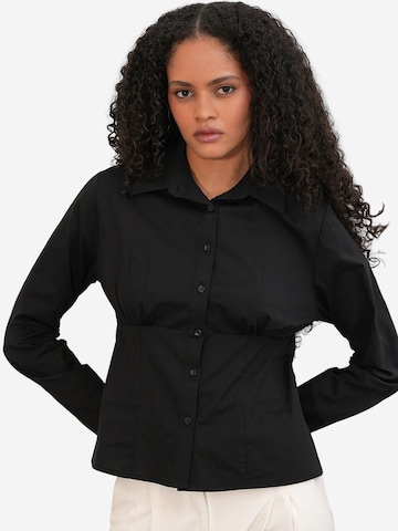 Bigdart - Blusa em preto: frente
