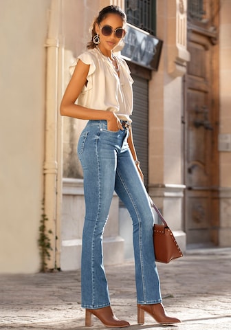 LASCANA Flared Jeans in Blue: front