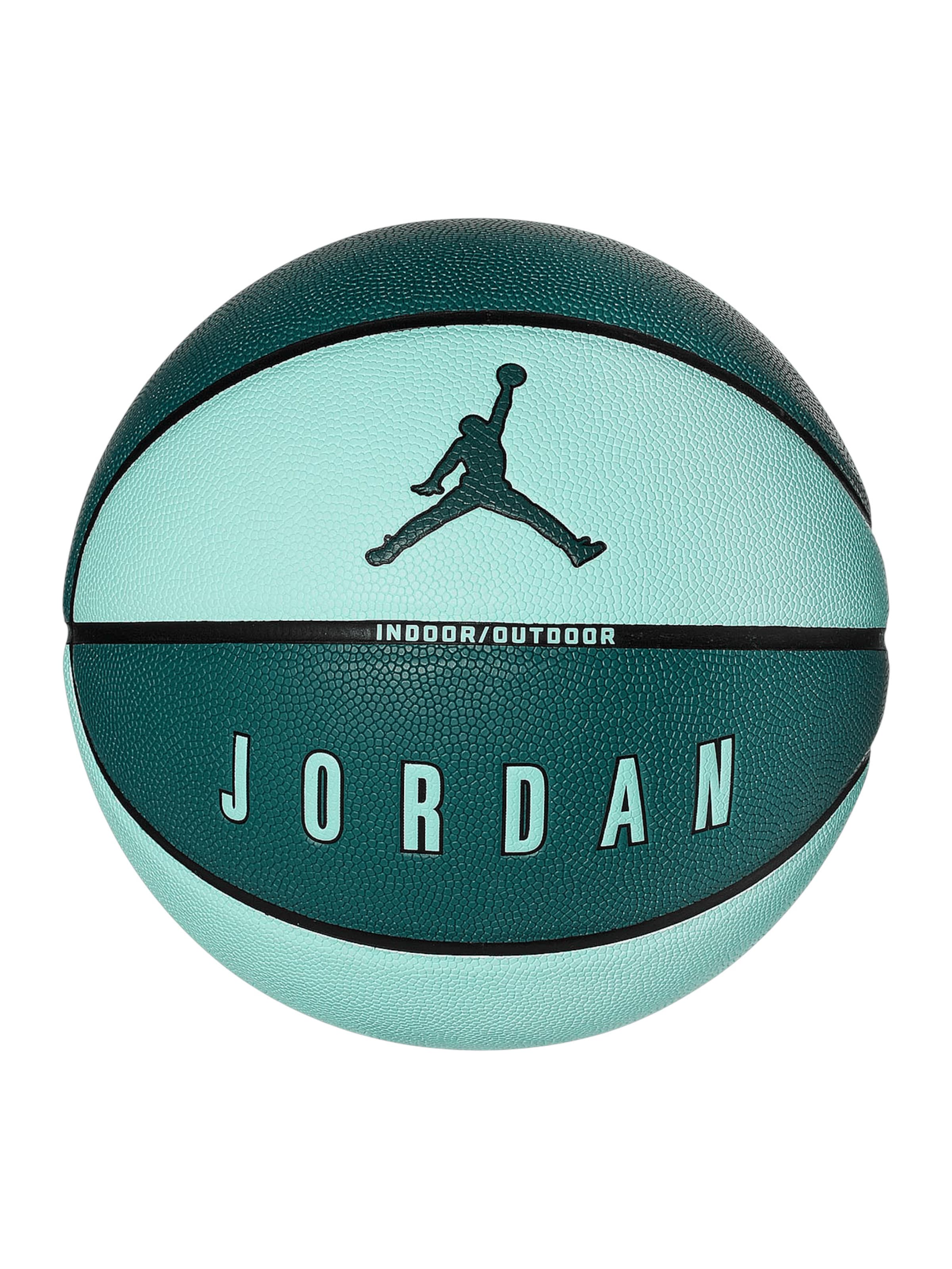 Jordan Ball 'Ultimate 2.0' in Green