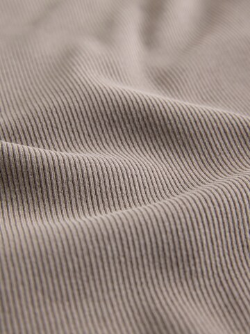 The Set Shirt in Beige
