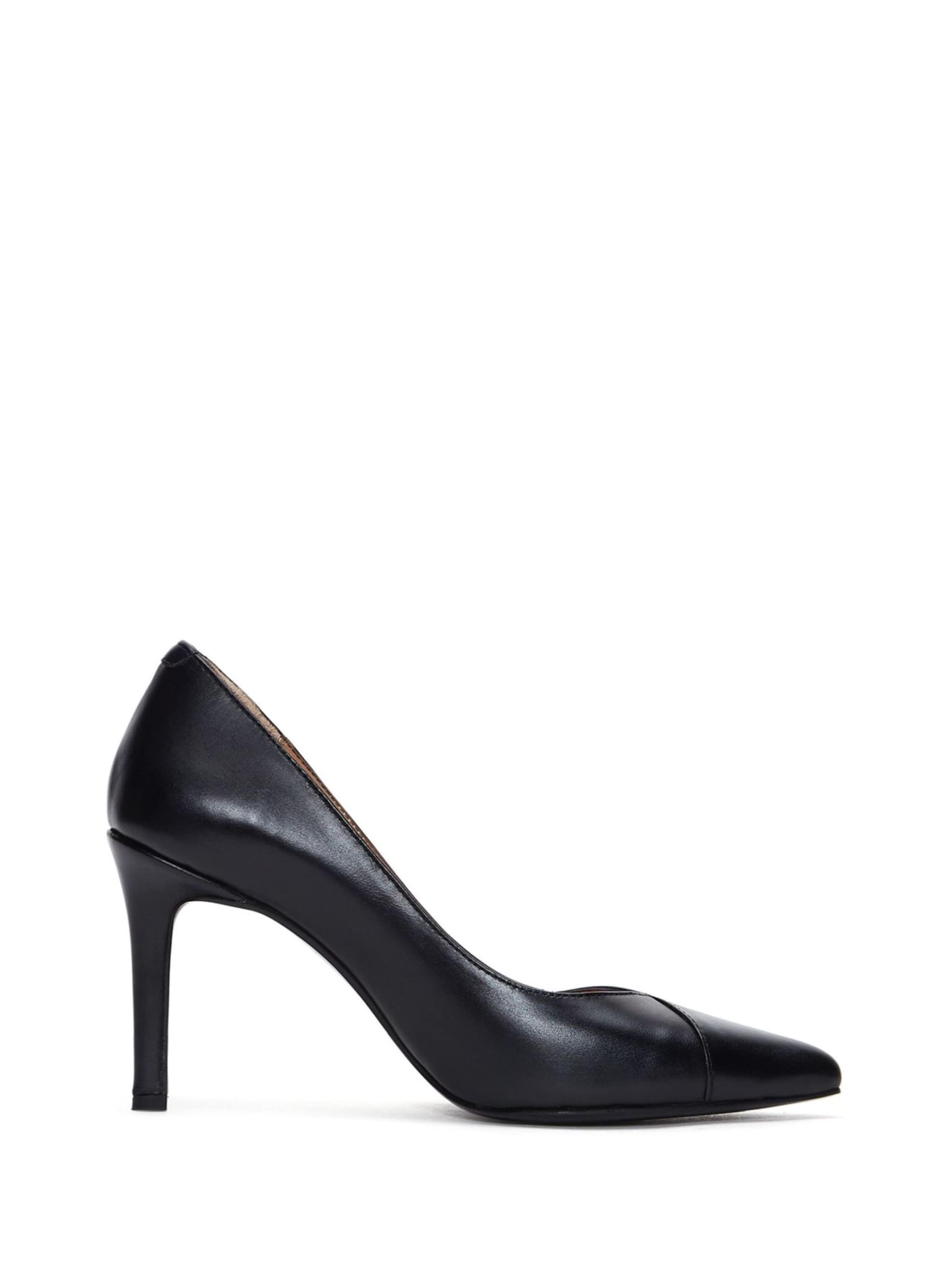 Derimod Pumps in Black
