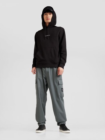 Calvin Klein Jeans Regular Cargo trousers in Grey