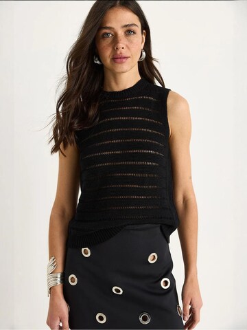 Bianco Lucci Sweater in Black