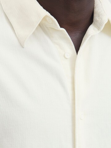 Fit confort Chemise JACK & JONES en blanc