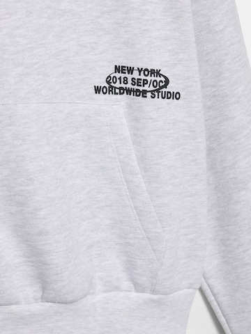 Pull&Bear Sweatshirt in Grau
