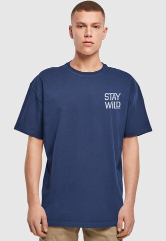 Merchcode Shirt 'Wording - Stay Wild' in Blau: Vorderseite