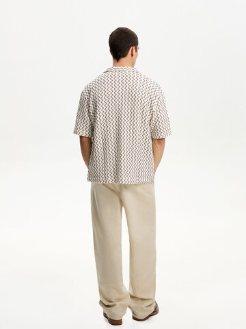 Bershka Comfort fit Button Up Shirt in Beige