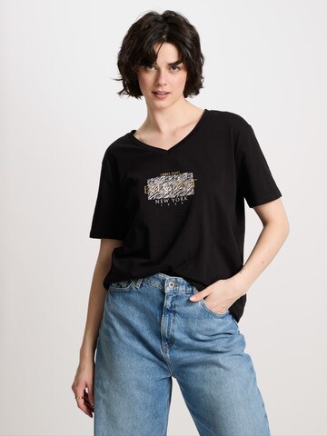 Cross Jeans T-Shirt in Schwarz: predná strana