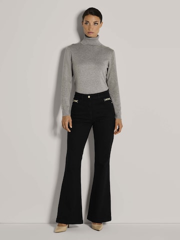 MADELEINE Bootcut Jeans in Zwart
