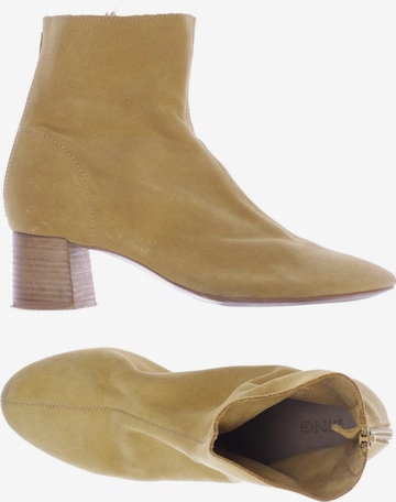 MANGO Dress Boots in 39 in Yellow: front