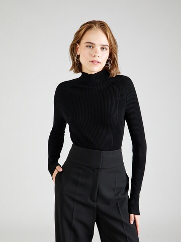 HUGO Sweater in Black: front