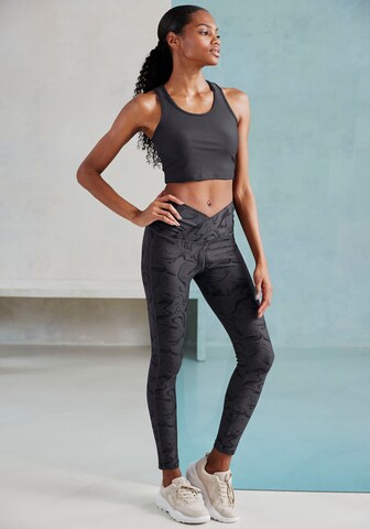 LASCANA ACTIVE Skinny Sporthose in Schwarz