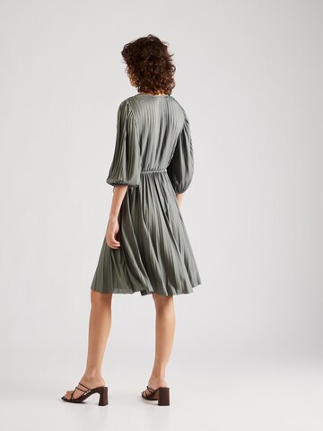 Guido Maria Kretschmer Women - Vestido 'Elwine' em verde: atrás