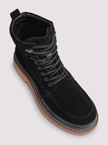 Botine de la Ombre pe negru
