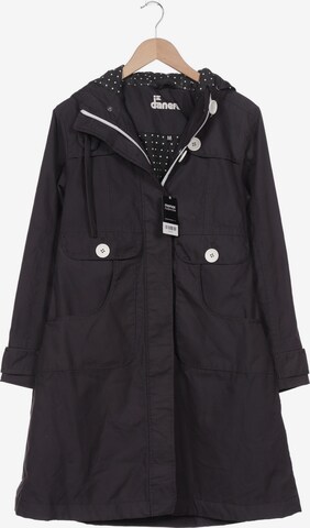 Danefae Jacket & Coat in M in Grey: front