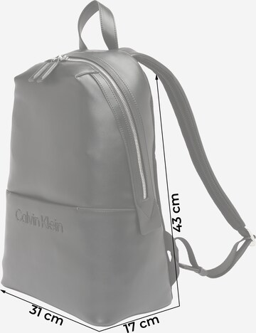 Calvin Klein - Mochila em preto