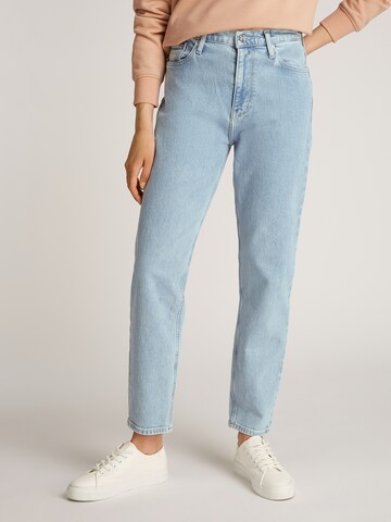 Calvin Klein Jeans Tapered Jeans in Blue: front