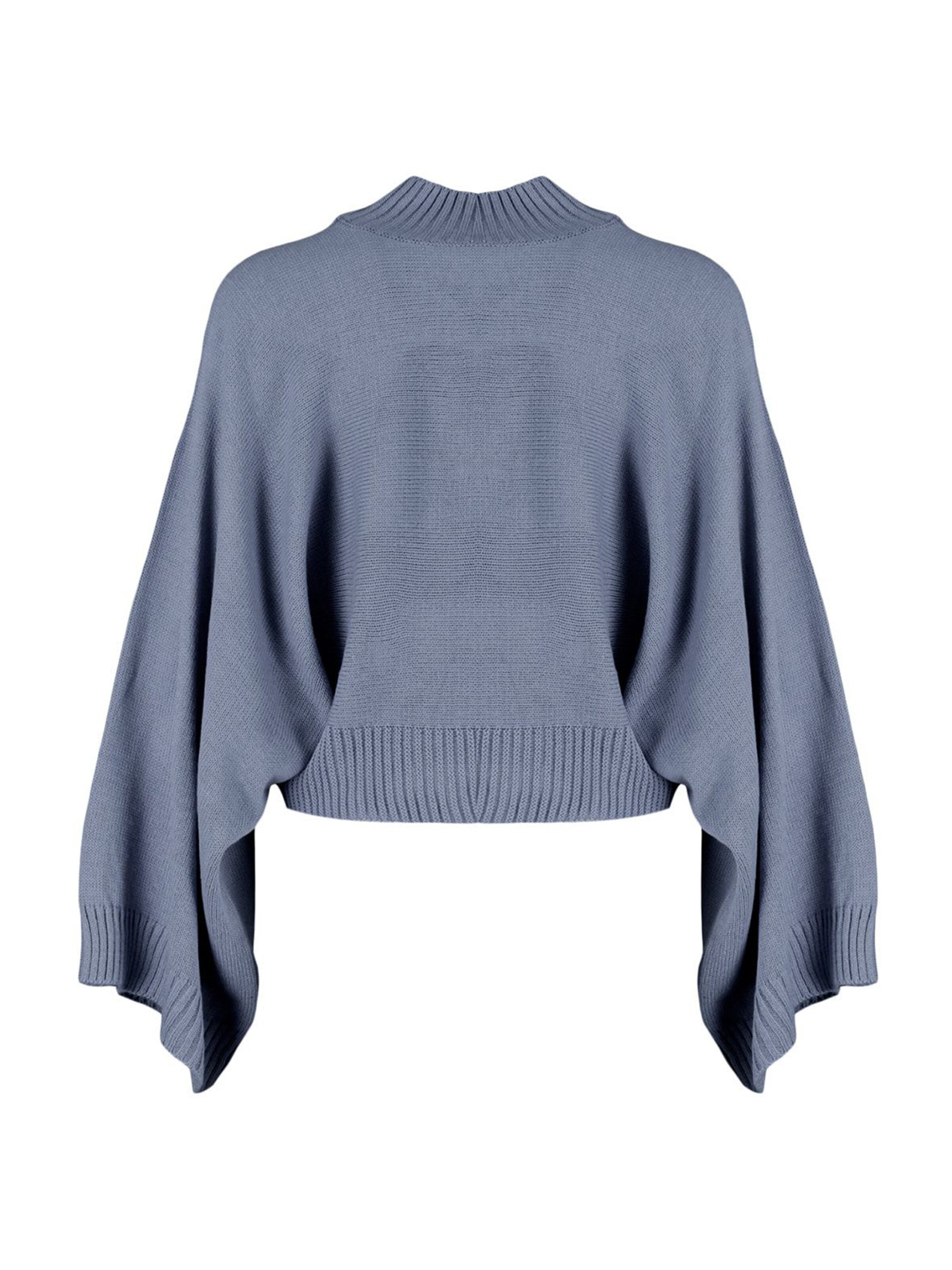 Trendyol Sweater in Grey