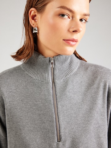Pull-over 'Joely' mbym en gris